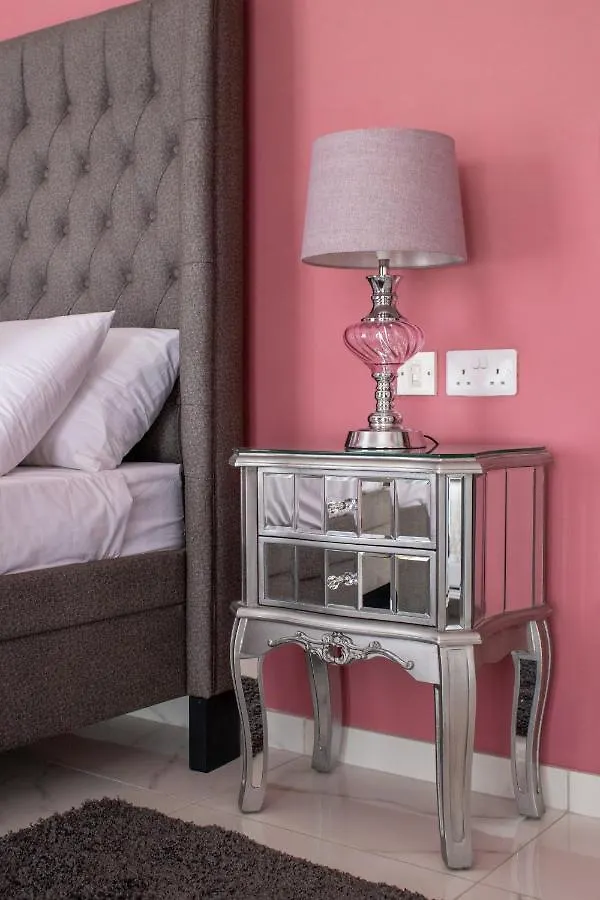 Hotel 100 Boutique Living Rabat Gasthof